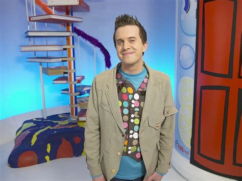 how old is mr maker